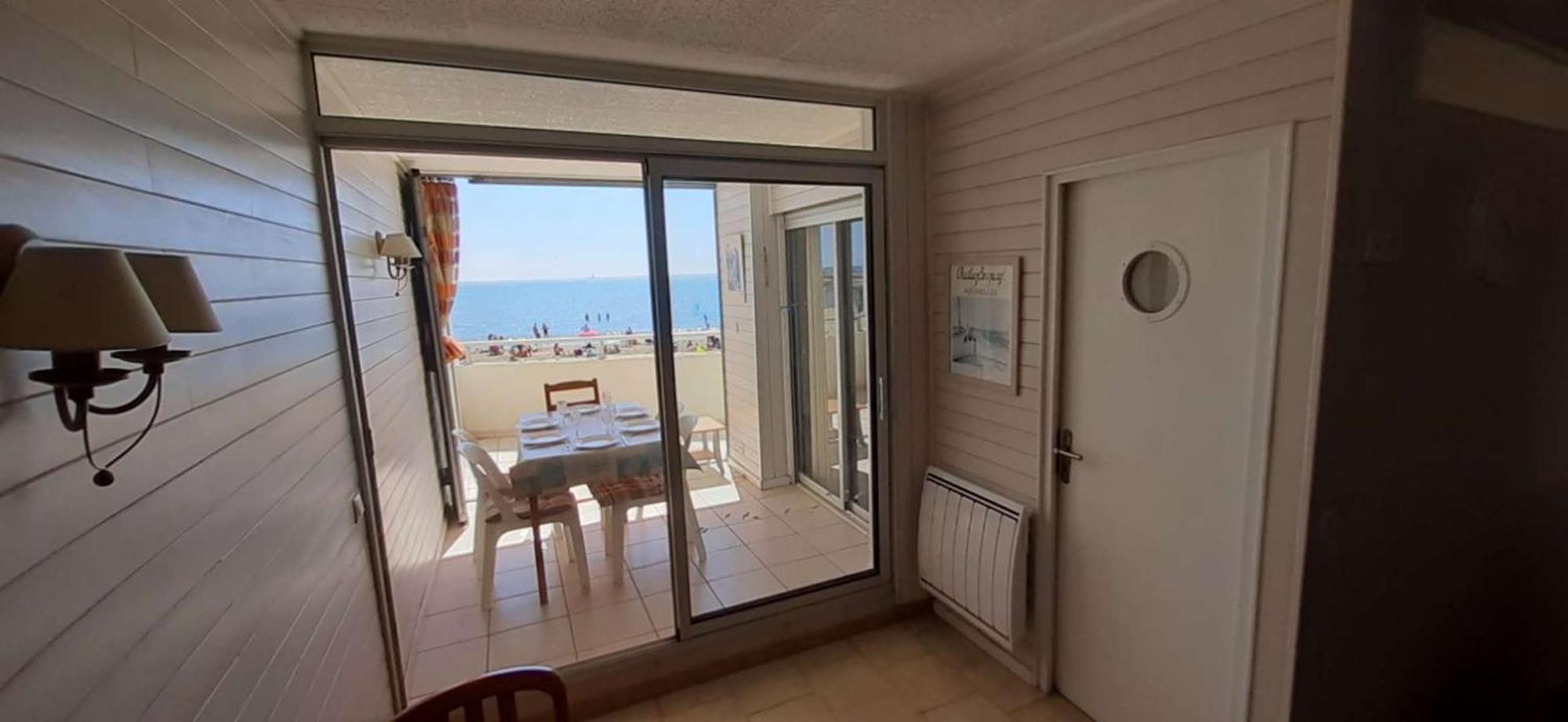 As22244- P4 Vue Mer, Sur La A 2 Pas Du Centre Avec Parking Prive * Le Grau-du-Roi